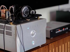 Os ATH-ADX7000 são os open-backs mais sofisticados da Audio-Technica até o momento. (Fonte da imagem: Audio-Technica)