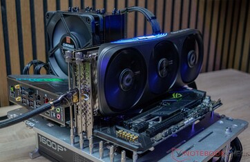 Medição de volume do Zotac Gaming GeForce RTX 4080 Super Trinity Black Edition