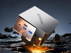 O GMKtec M8 é comparativamente compacto, com 111 x 107 x 63 mm e 490 g. (Fonte da imagem: GMKtec)