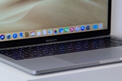 A próxima geração de MacBook Pros pode ter webcams significativamente melhores do que as câmeras HD FaceTime de 720p. (Fonte da imagem: Thomas Budge)