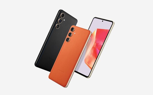 O Galaxy C55 tem um acabamento em couro na parte traseira e é exclusivo da China. (Fonte da imagem: Samsung)