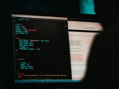 A CrowdStrike relata que as invasões com foco na nuvem aumentaram 136% em meio ao aumento dos ataques de vishing e alimentados por IA (Fonte da imagem: Mika Baumeister, Unsplash)