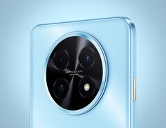 O Huawei Nova 14i é tudo menos compacto devido à enorme tela de 6,95 polegadas (Fonte da imagem: Huawei)