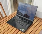 A tela brilhante do Lenovo Legion 5 15AGP11.