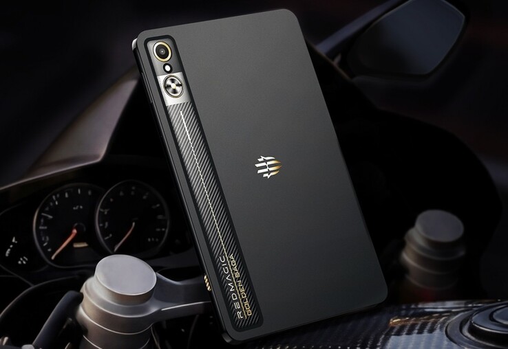 O RedMagic Gaming Tablet 3 Pro possui um painel OLED de 165 Hz (Fonte da imagem: RedMagic)