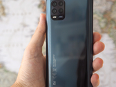 A edição global do Mi 10 Lite pode agora ser atualizada para o MIUI 12. (Fonte da imagem: Pocket-lint)