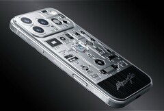 A edição de 2007 do Apple iPhone 17 Pro contém um pedaço de uma placa principal do primeiro iPhone.