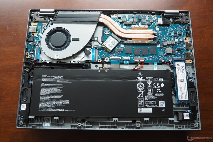 2025 Acer Aspire Spin 14 AI para comparação