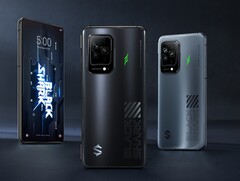 Black Shark 5 Pro lança smartphone para jogos por $799 USD com tela OLED de 144 Hz, taxa de amostragem de 720 Hz, resfriador de câmara de vapor, carregamento rápido de 120 W e 4 nm Snapdragon 8 Gen 1 SoC