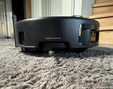 O chassi pode se elevar ligeiramente em carpetes