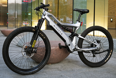 O e-bike Nireeka Revenant pode ser equipado com um motor de 1.000 W que fornece até 85 Nm de torque. (Fonte de imagem: Nireeka)