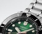 Close-up do Seiko Marinemaster HBF003J1 mostrando o seu mostrador verde com acabamento sunburst,