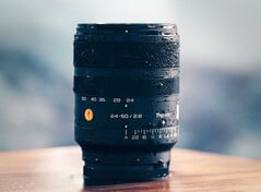 A Thypoch quer oferecer uma lente zoom f/2.8 a um preço acessível.