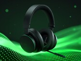 O fone de ouvido sem fio Xbox possui até 15 horas de autonomia da bateria. (Fonte de imagem: Microsoft)