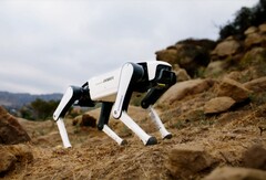 O mais recente cão-robô da Dobot deve custar pouco mais de US$ 1.000. (Fonte da imagem: Dobot)