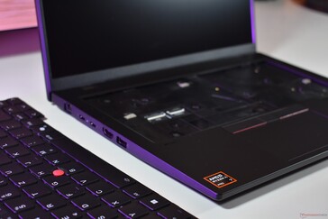 Lenovo ThinkPad L14 Gen 6 AMD: Teclado removível pelo usuário