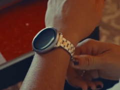 Novas pulseiras do smartwatch Amazfit Active 2, incluindo uma opção de metal (foto), podem estar a caminho. (Fonte da imagem: Amazfit via Instagram)