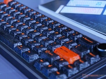 As teclas em fibra de carbono conferem um toque visual totalmente novo