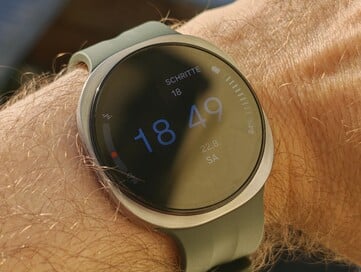Galaxy Watch9 sob luz solar direta