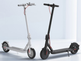 A Mijia Electric Scooter 3 Youth Edition pesa cerca de 13 kg (29 lbs). (Fonte da imagem: Xiaomi)