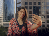 A Moto E13 vem em três cores, todas com 2 GB de RAM e 64 GB de armazenamento. (Fonte de imagem: Motorola)