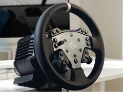 Sistema Logitech G RS50 com a distância entre eixos RS50, cubo de roda RS, aro e braçadeira de mesa. (Fonte da imagem: Logitech)