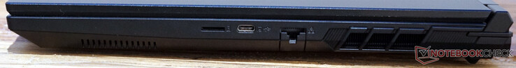 Direita: microSD, USB-C (10 Gb/s, DP), Gigabit LAN
