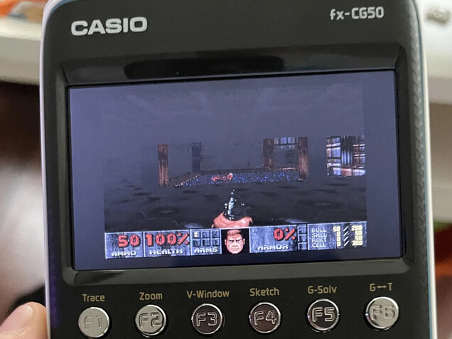 DOOM é executado nativamente em uma calculadora científica Casio (Fonte da imagem: Asleep_Chicken5735 no Reddit)