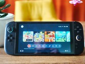 O Nintendo Switch 2 é muito maior, mas também mais ergonômico do que seu antecessor. (Fonte da imagem: Notebookcheck)