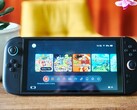 O Nintendo Switch 2 é muito maior, mas também mais ergonômico do que seu antecessor. (Fonte da imagem: Notebookcheck)
