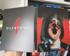 Uma foto do steelbook de Silent Hill f (fonte da imagem: r/gamecollecting)