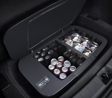 Geladeira para o porta-malas do Tesla Model Y, por US$ 595