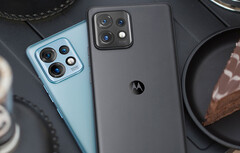 O Moto X40 vem em quatro configurações de memória e duas cores. (Fonte de imagem: Motorola)
