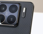 Parece que o Xring O1 do Xiaomi 15S Pro está no mesmo nível do Snapdragon 8 Elite do Xiaomi 15 Pro no AnTuTu. Na foto: o novo celular. (Fonte da imagem: Lu Weibing)