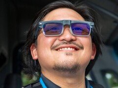 A Amazon está desenvolvendo óculos inteligentes para uso profissional. (Fonte da imagem: Amazon)