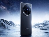 O Vivo X100 Pro utiliza uma câmera teleobjetiva periscópio de 100 mm com um grande sensor de 1/2 polegada. (Imagem: Vivo)