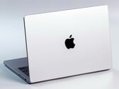 O MacBook Pro ficou significativamente mais caro após um aumento de preço.