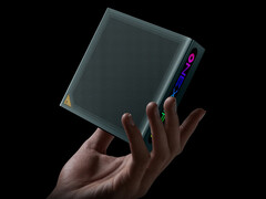 A OneXGPU Lite custa cerca de US$ 547 na China. Na foto: uma imagem promocional da eGPU. (Fonte da imagem: OneXPlayer - editado)