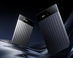 A Plaud revela o mais recente dispositivo de anotações com IA da empresa, o Plaud Note Pro, que pode resumir gravações de áudio. (Fonte da imagem: Plaud)