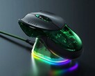 O Razer Boomslang combina um chassi transparente com botões de couro