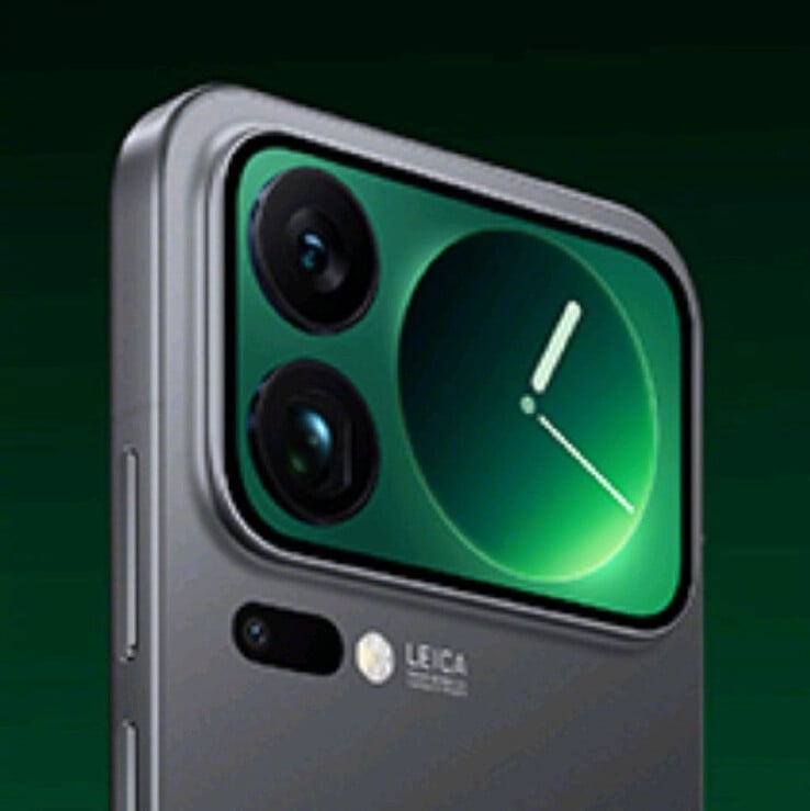 A parte traseira do que se acredita ser o Xiaomi 17 Pro (Fonte da imagem: @薛定谔的英短咕咕咕咕)