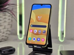 Avaliação: Samsung Galaxy A25 5G. Dispositivo de avaliação fornecido por cyberport.de