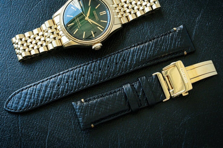 Sob essa perspectiva, o relógio Seiko Presage Classic x Tradman’s Bonsai apresenta um aspecto totalmente diferente.