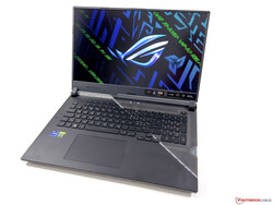 Testando o Asus ROG Strix Scar 17 2022. Unidade de teste fornecida pela Asus Alemanha.