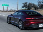 O Porsche Taycan EV quebra um recorde de carga de bateria gastando apenas 2,5 horas e 77 dólares em carregadores rápidos para uma viagem de LA para NYC