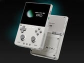 O TrimUI Brick Pro roda uma distribuição Linux, assim como o Brick e o Brick Hammer.