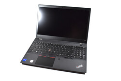 Testando o Lenovo ThinkPad P15s Gen 2, unidade de teste fornecida pela Lenovo.