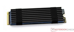 sSD de 512 GB e dissipador de calor