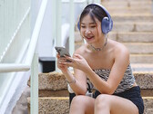 Os fones de ouvido Tune 730BT de nível básico oferecem o som JBL Pure Bass característico. (Fonte da imagem: JBL Japan)