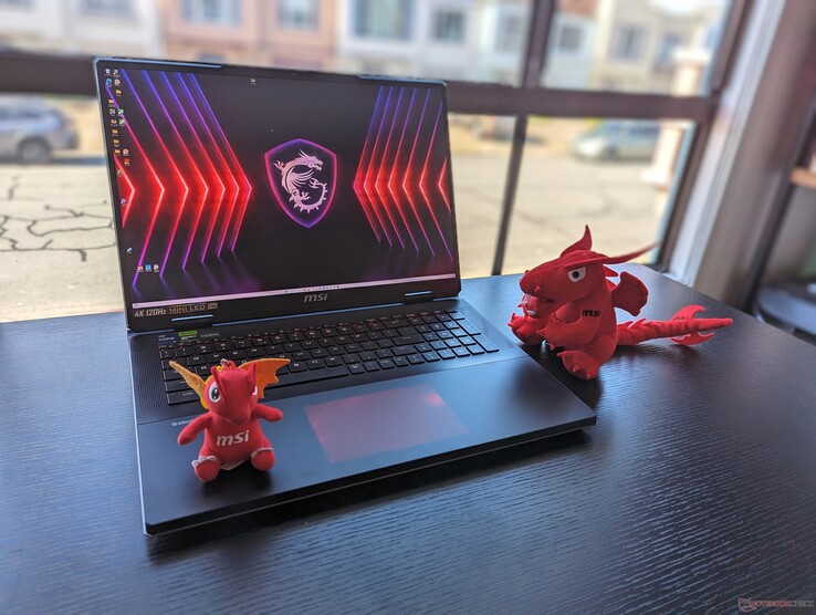 MSI Titan 18 HX A14VIG MSI Titan 18 HX A14VIG